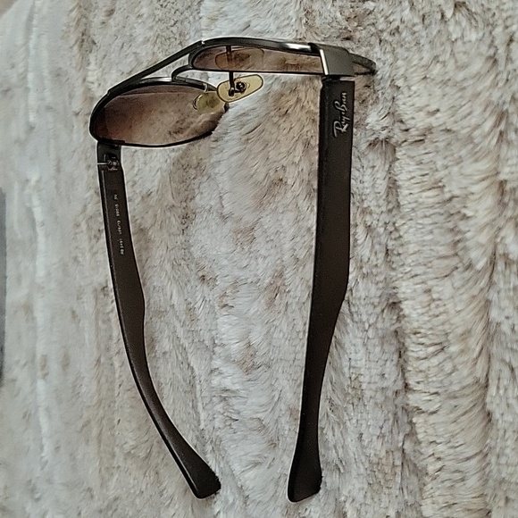 Ray-Ban Aviators - Picture 3 of 4